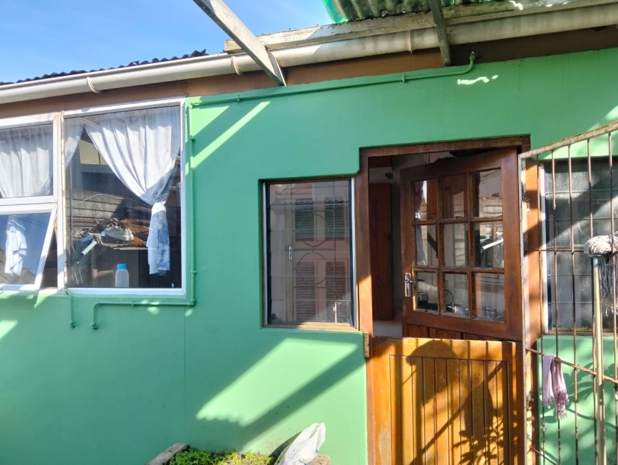 9 Bedroom Property for Sale in Quigney Eastern Cape